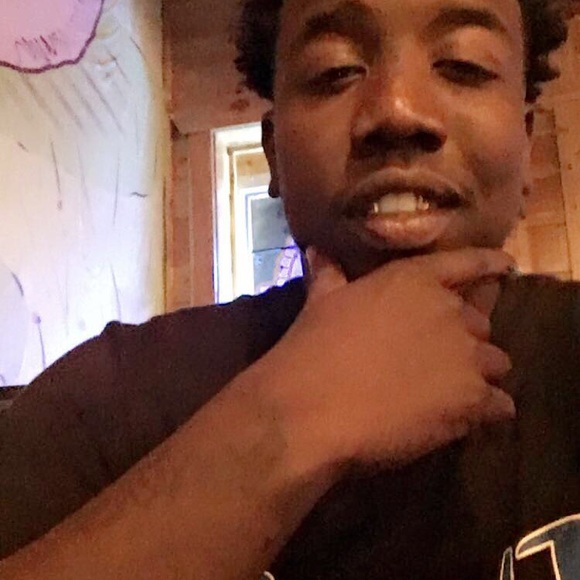 Meet your Posher, Ian - Picture 1 of 1